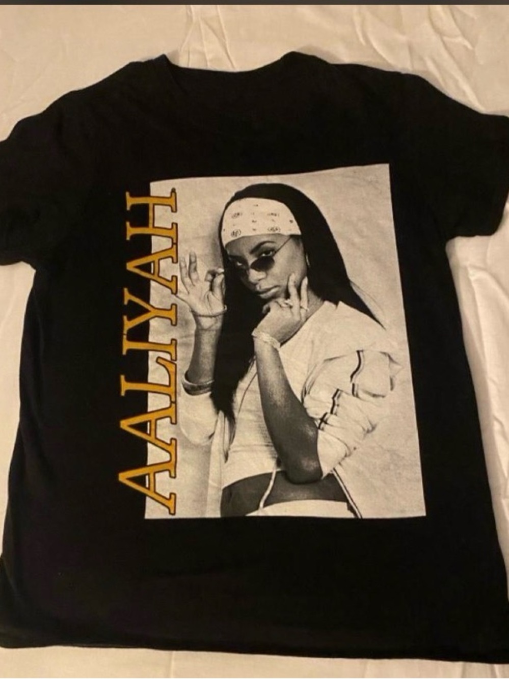 Aaliyah Graphic Tee - Black